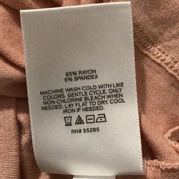 EXPRESS NWT WOMENS T SHIRT TOP LIGHT PINK MEDIUM - Picture 6 of 7